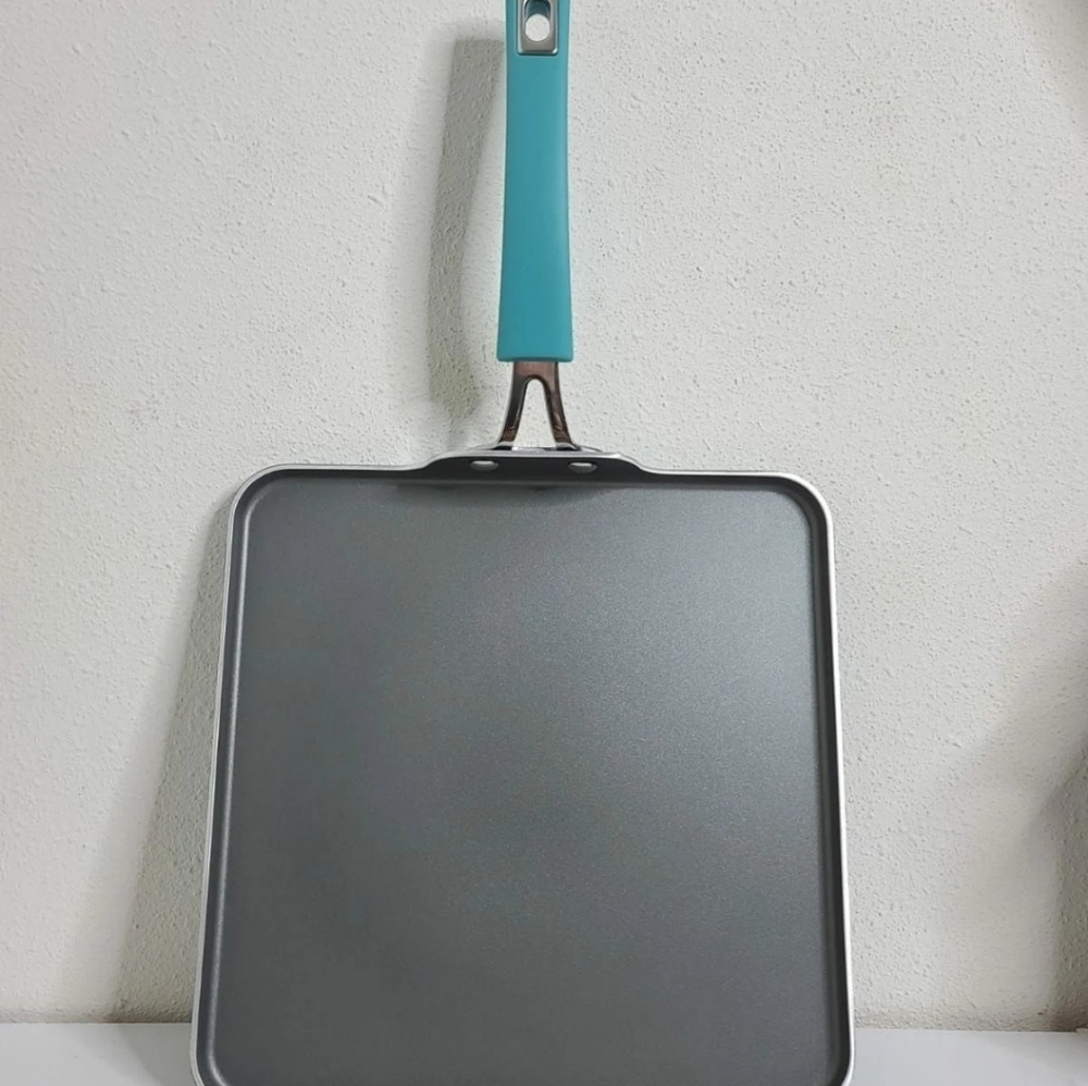 Pioneer Woman Vintage Speckle teal 11" square pan